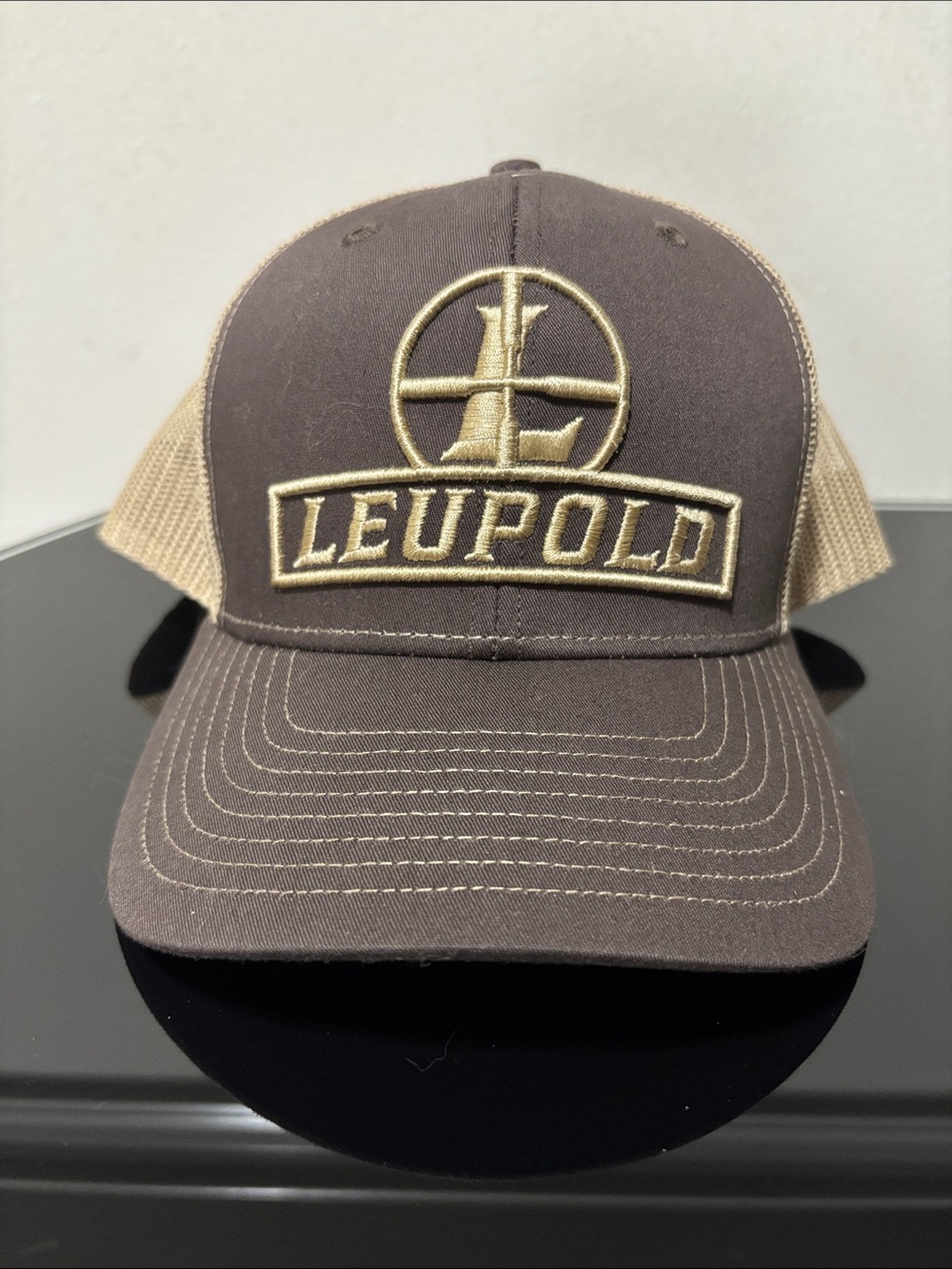 Leupold NWT Trucker hat
